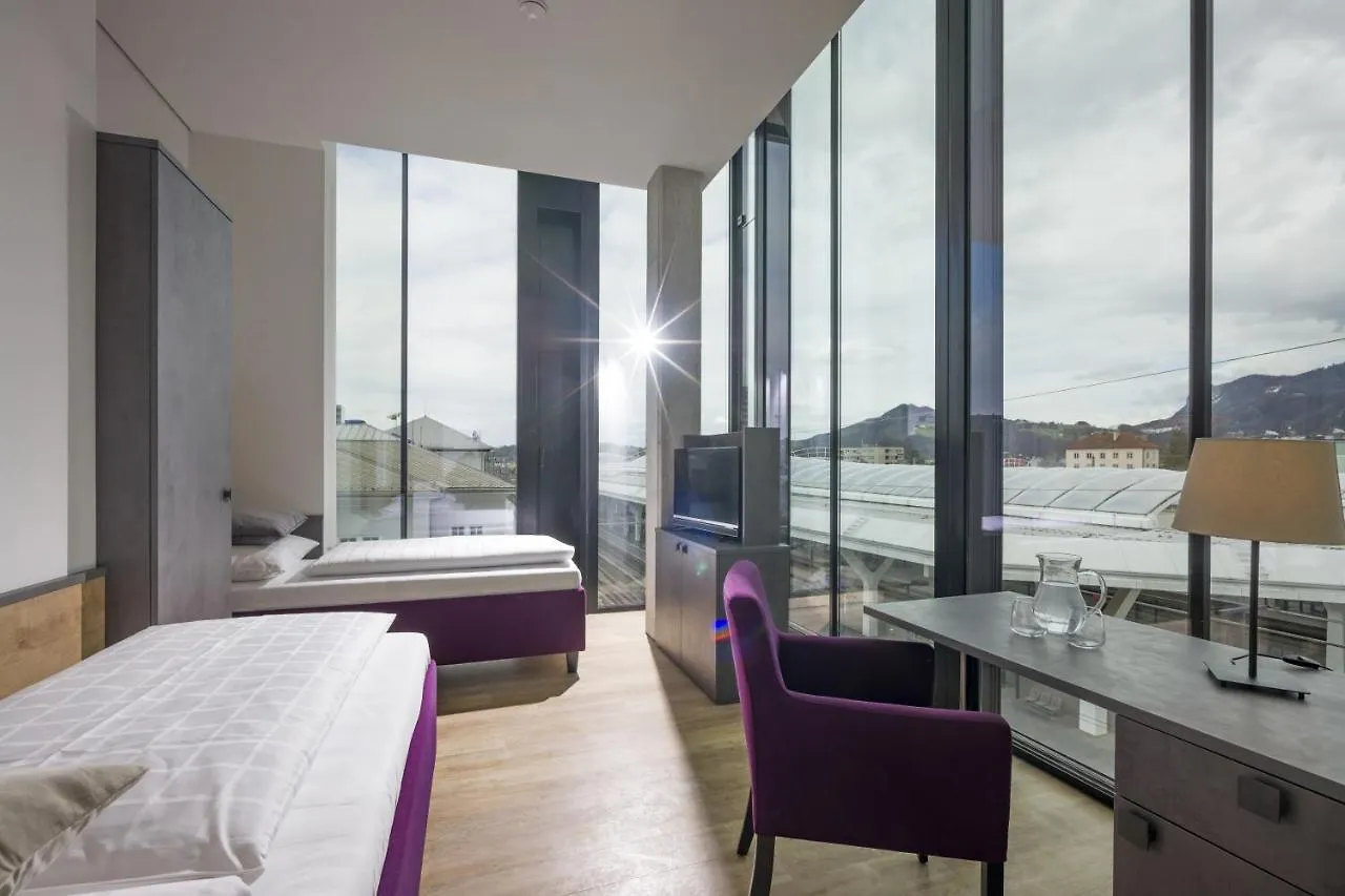 Апарт-отель Отель Private Living Perron Зальцбург